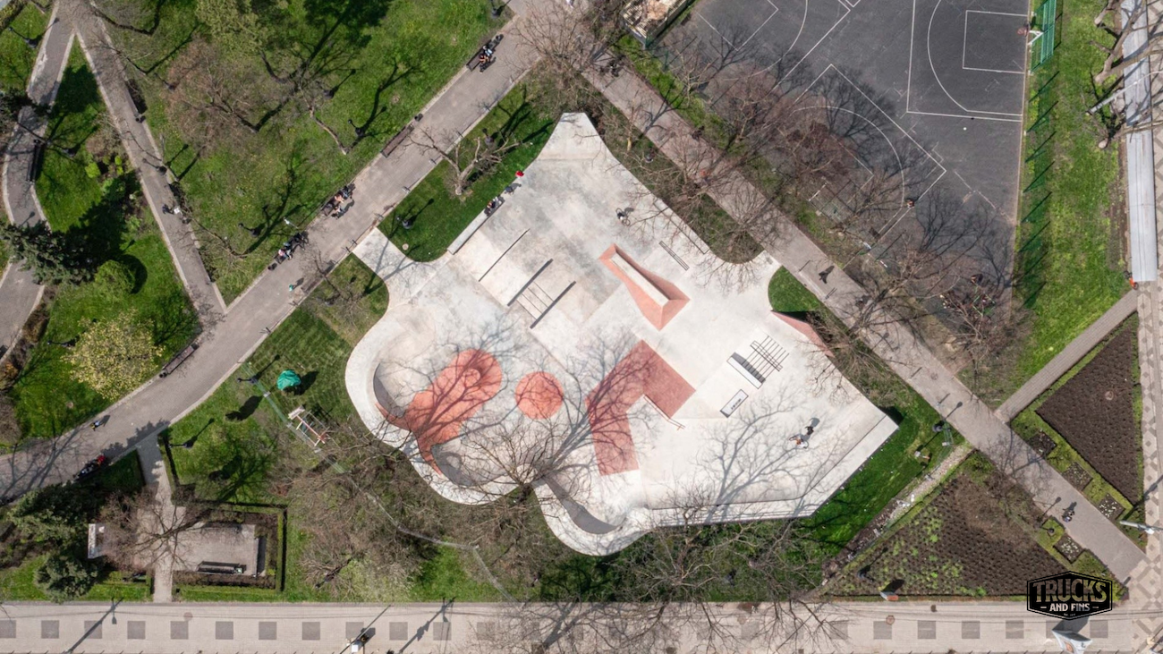 XSA Plaza Elephant skatepark